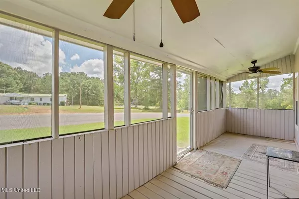 Mendenhall, MS 39114,661 Zion Hill Road