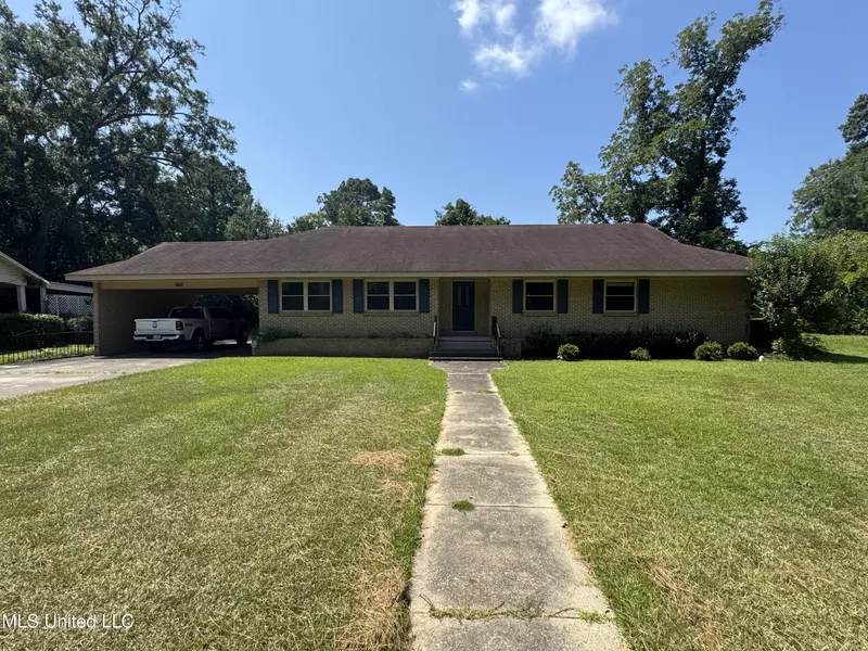 807 W Church Street, Newton, MS 39345