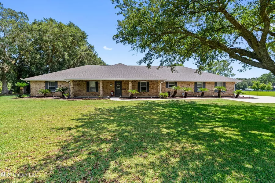 19085 Commission Road, Long Beach, MS 39560