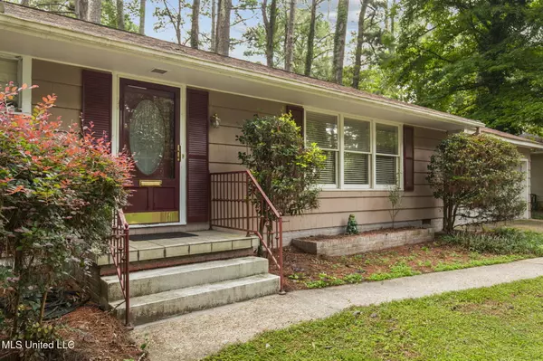 Jackson, MS 39211,5430 Pine Lane Drive