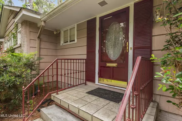 Jackson, MS 39211,5430 Pine Lane Drive