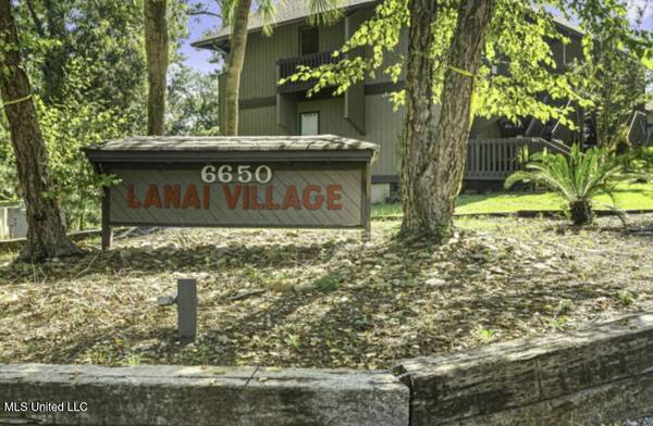 254 Lanai Village, Diamondhead, MS 39525