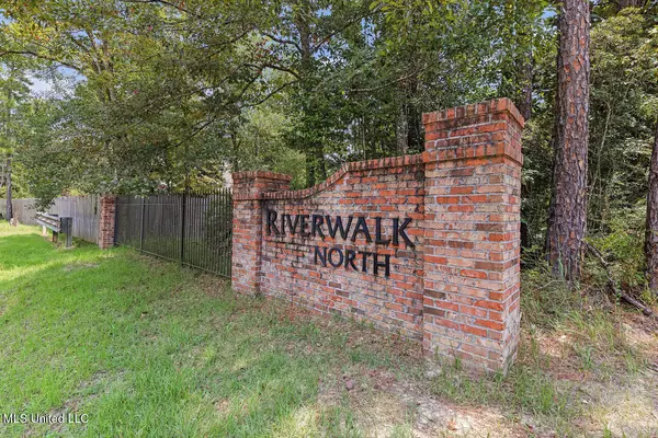 Biloxi, MS 39532,Woodlands Drive