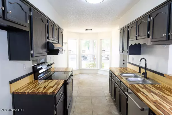 Olive Branch, MS 38654,10335 Yates Drive