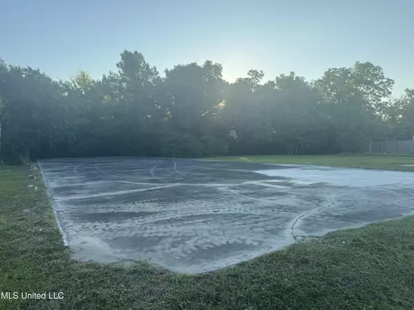 Waveland, MS 39576,306 Coleman Avenue
