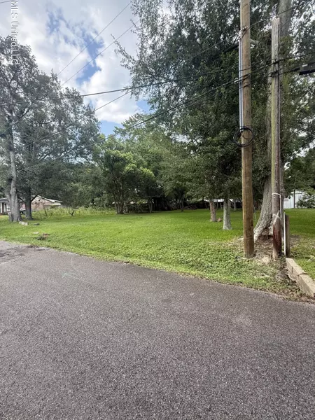 3212 Argentina Street, Pascagoula, MS 39581