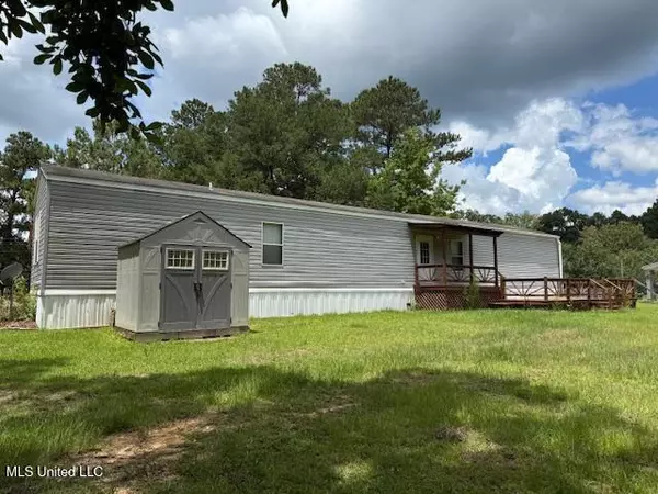 Summit, MS 39666,1092 Johnston Station Road