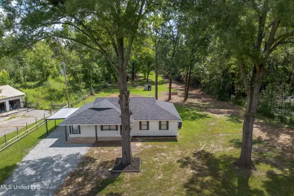 Byhalia, MS 38611,177 Dockery Drive