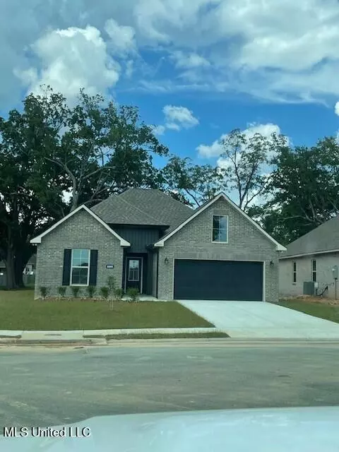 18095 Lakeshore Drive, Gulfport, MS 39503