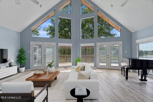 Hernando, MS 38632,11147 Horseshoe Bend