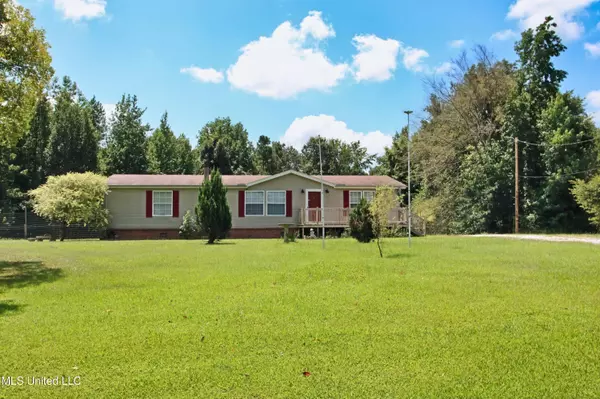 Byhalia, MS 38611,725 Plantation Way