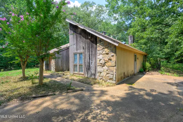 Southaven, MS 38671,5685 Tchulahoma Road