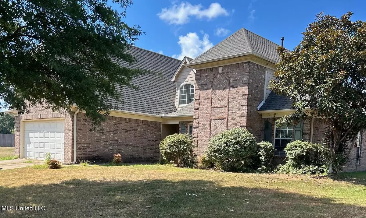 Senatobia, MS 38668,102 Masters Cove