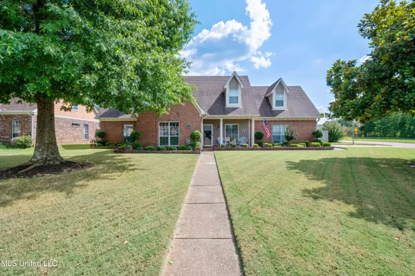 13043 N Oxbourne,  Olive Branch,  MS 38654