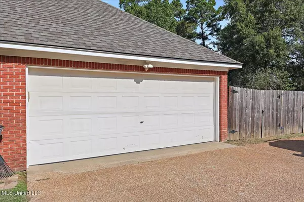 Flowood, MS 39232,6002 Maplewood