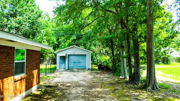 Petal, MS 39465,310 E Cherry Drive