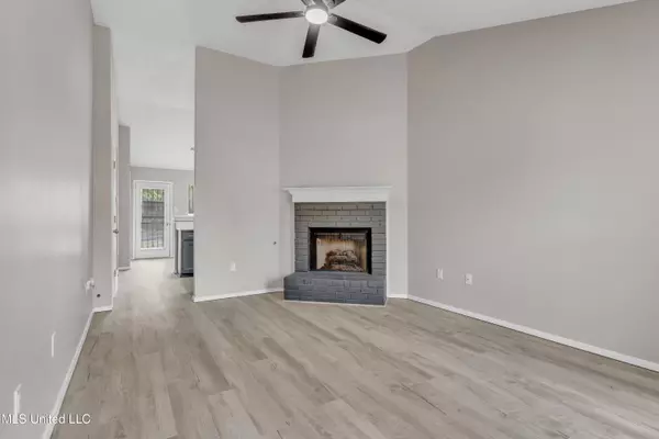 Southaven, MS 38671,7588 Lilly Drive