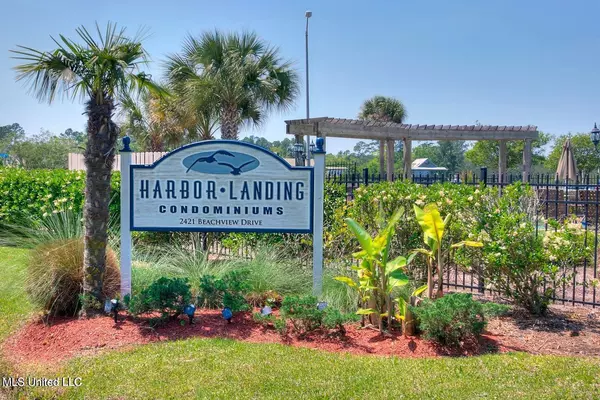 2421 Beachview Drive #B1, Ocean Springs, MS 39564