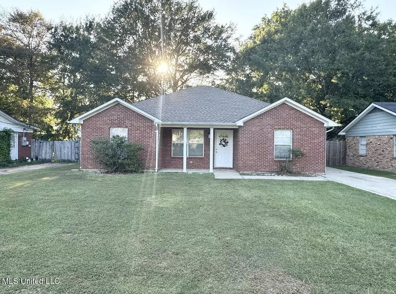 1725 Dolphin Drive, Gautier, MS 39553