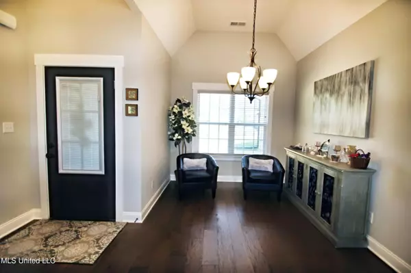 Hernando, MS 38632,727 Holiday Cove