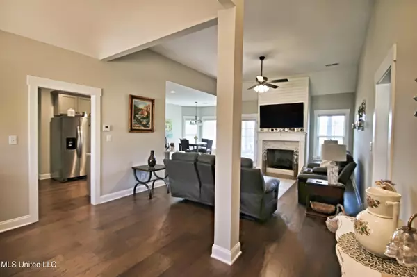 Hernando, MS 38632,727 Holiday Cove