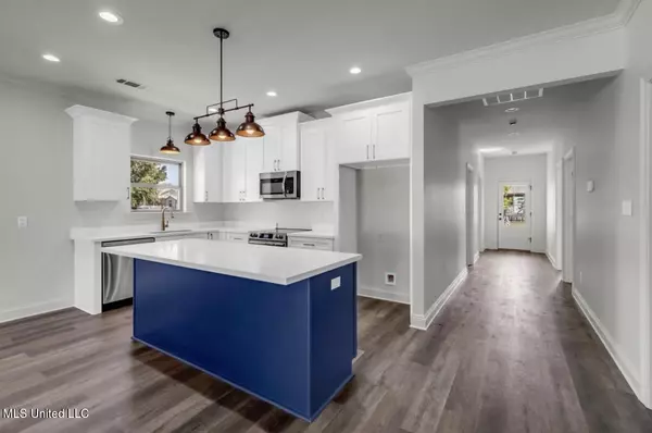 Picayune, MS 39466,123 Mamie Circle