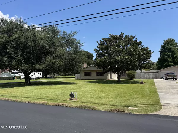 5138 Mitchell Road, Long Beach, MS 39560