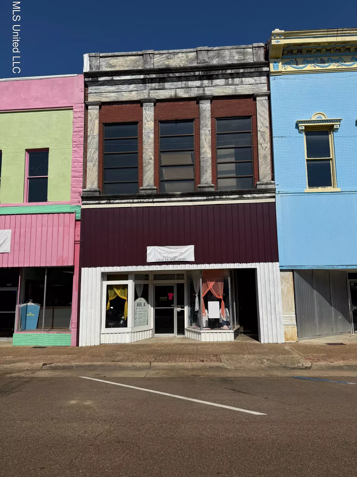 Yazoo City, MS 39194,230 S Main Street