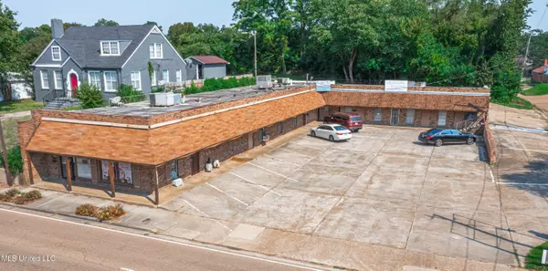 1713 Clay Street, Vicksburg, MS 39183