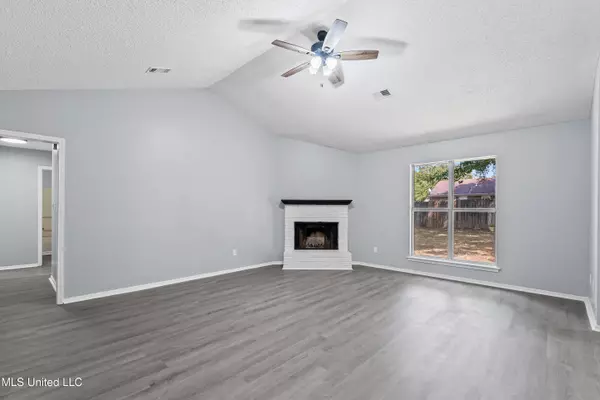 Senatobia, MS 38668,111 Floyd Circle