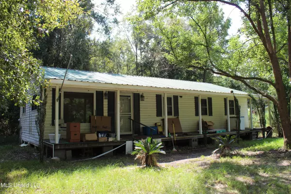 20524 David Vaughan Road, Moss Point, MS 39562