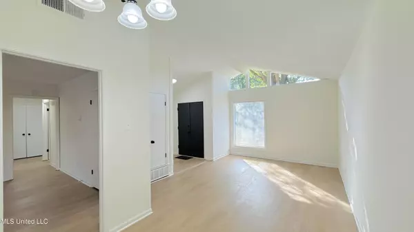 Southaven, MS 38671,8590 Greenbrook Parkway