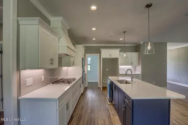 Hernando, MS 38632,1634 Tributary Drive