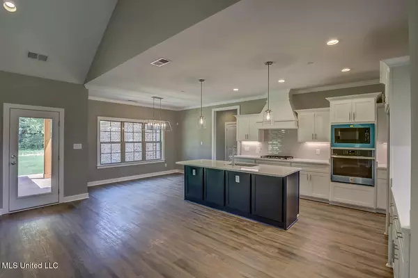 Hernando, MS 38632,1634 Tributary Drive