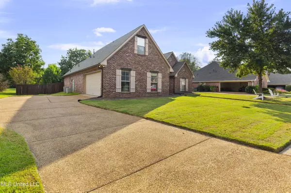 Madison, MS 39110,483 Madison Oaks Drive