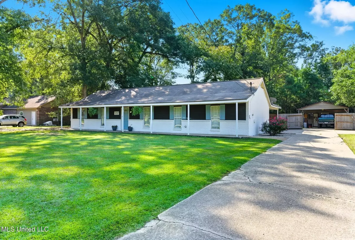 Petal, MS 39465,4 Longbow Road