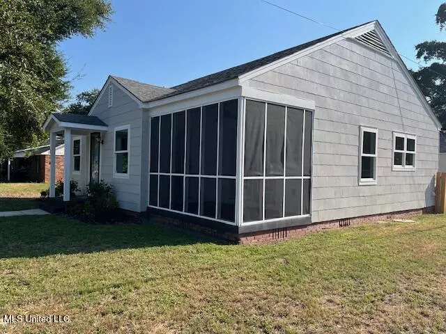 316 Porter Avenue, Biloxi, MS 39530