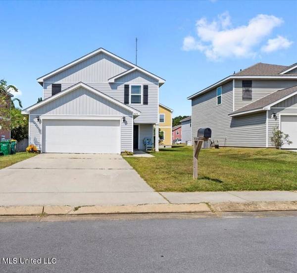 2125 Magazine Street, Ocean Springs, MS 39564