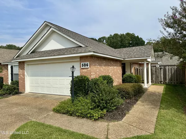 506 W Biscayne Cove,  Clinton,  MS 39056