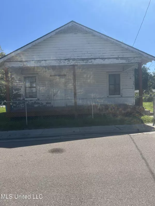 Biloxi, MS 39530,370 Croesus Street