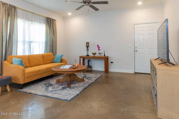 Pearl, MS 39208,141 Cedar Brook Drive