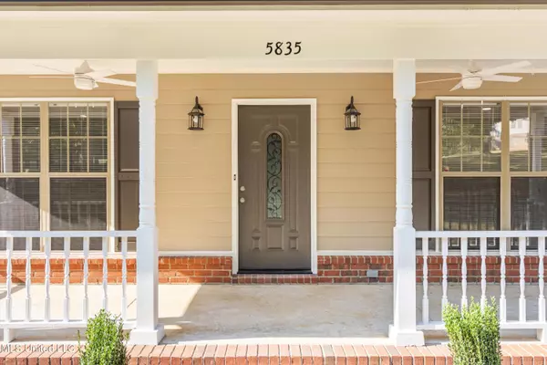 Olive Branch, MS 38654,5835 South Manor Cove
