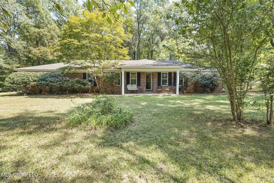 1998 Fogg Road, Nesbit, MS 38651