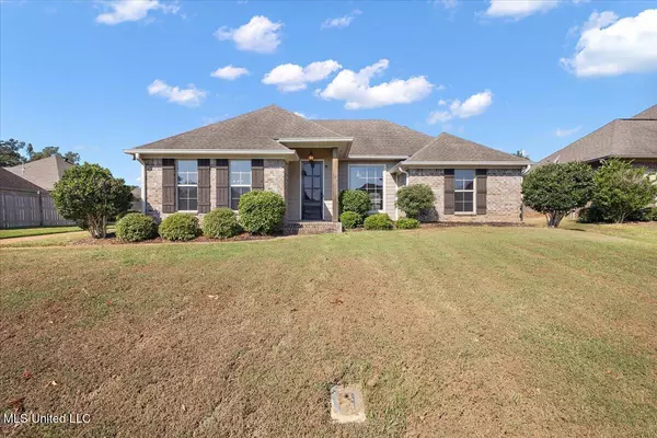 104 Rockbridge Circle,  Clinton,  MS 39056