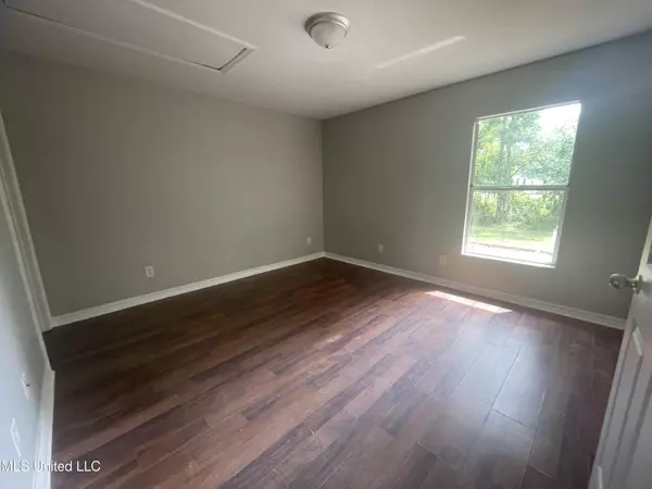 Bay Saint Louis, MS 39520,6125 E Clay Street #6125/6127