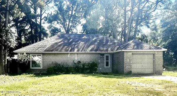 6817 Red Bud Lane, Ocean Springs, MS 39564
