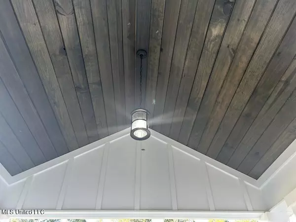 Vancleave, MS 39565,3685 Poticaw Bayou Road