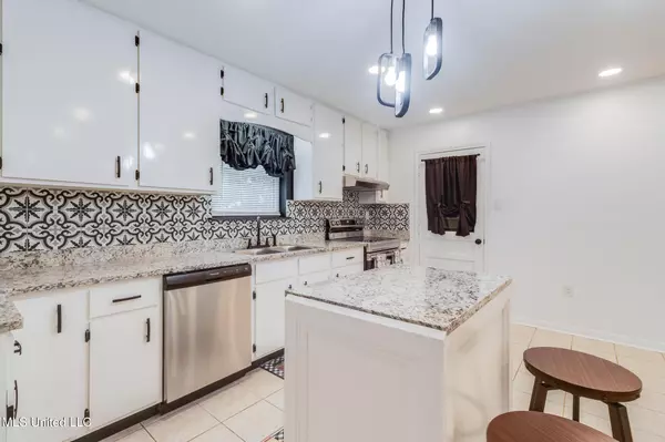 Pascagoula, MS 39581,4806 Bronfair Avenue