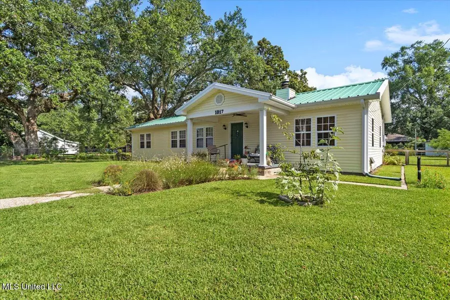 1017 Longo Street, Waveland, MS 39576