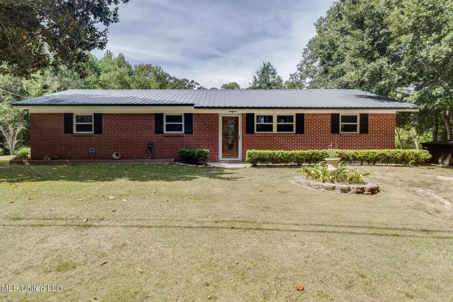 4513 Gibson Road, Ocean Springs, MS 39564